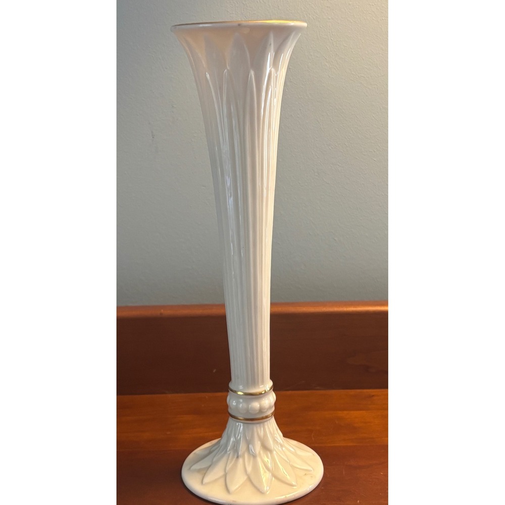 Lenox Ivory Fine China Bud Vase Gold Trim Fluted Leaf Base 9.25 Inch Made in USA